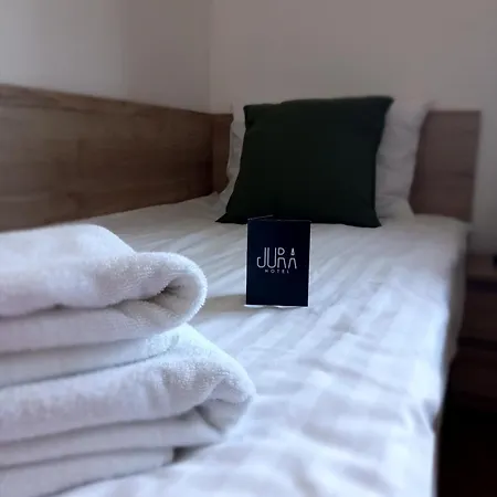 Jura Osiek Hotell 2*